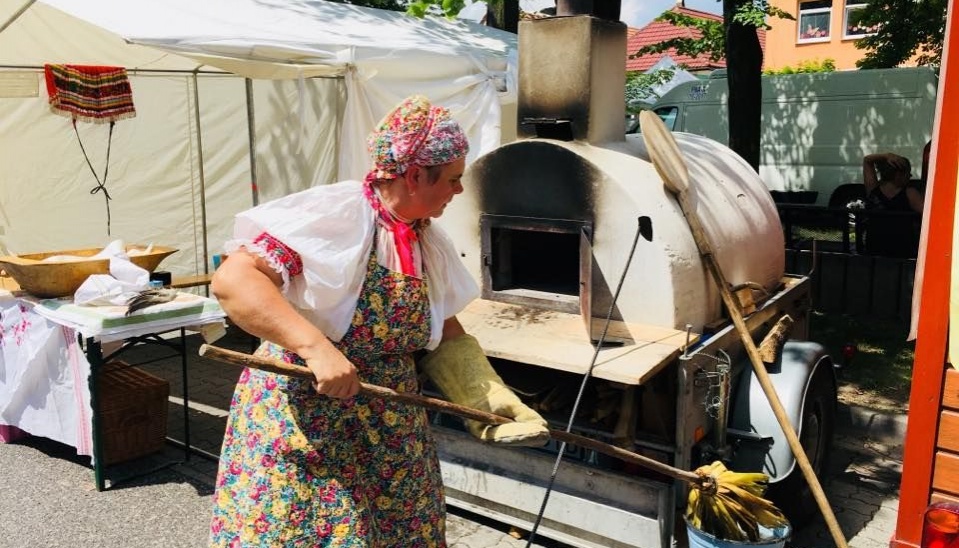 pečenie lepníkov v mobilnej peci