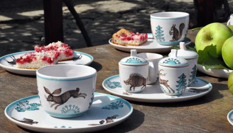 Kolekcia šálok Zver z manufaktúry Modranská, dizajn: Jakub Liška - inšpirované zbierkami Heřmana Landsfelda, zdroj: Modranska