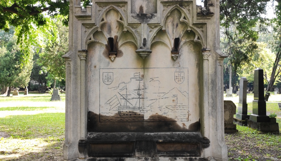 Obr. 1 Pomník Karla Jettinga, prešporského Robinzona, Ondrejský cintorín v Bratislave (Foto: Adam Tóth, 2020)