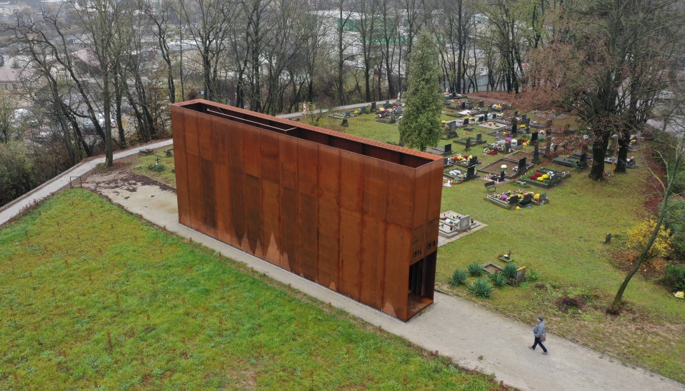 Pohľad na Monument v Majeri z vtáčej perspektívy, foto: Štefan Moravčík 